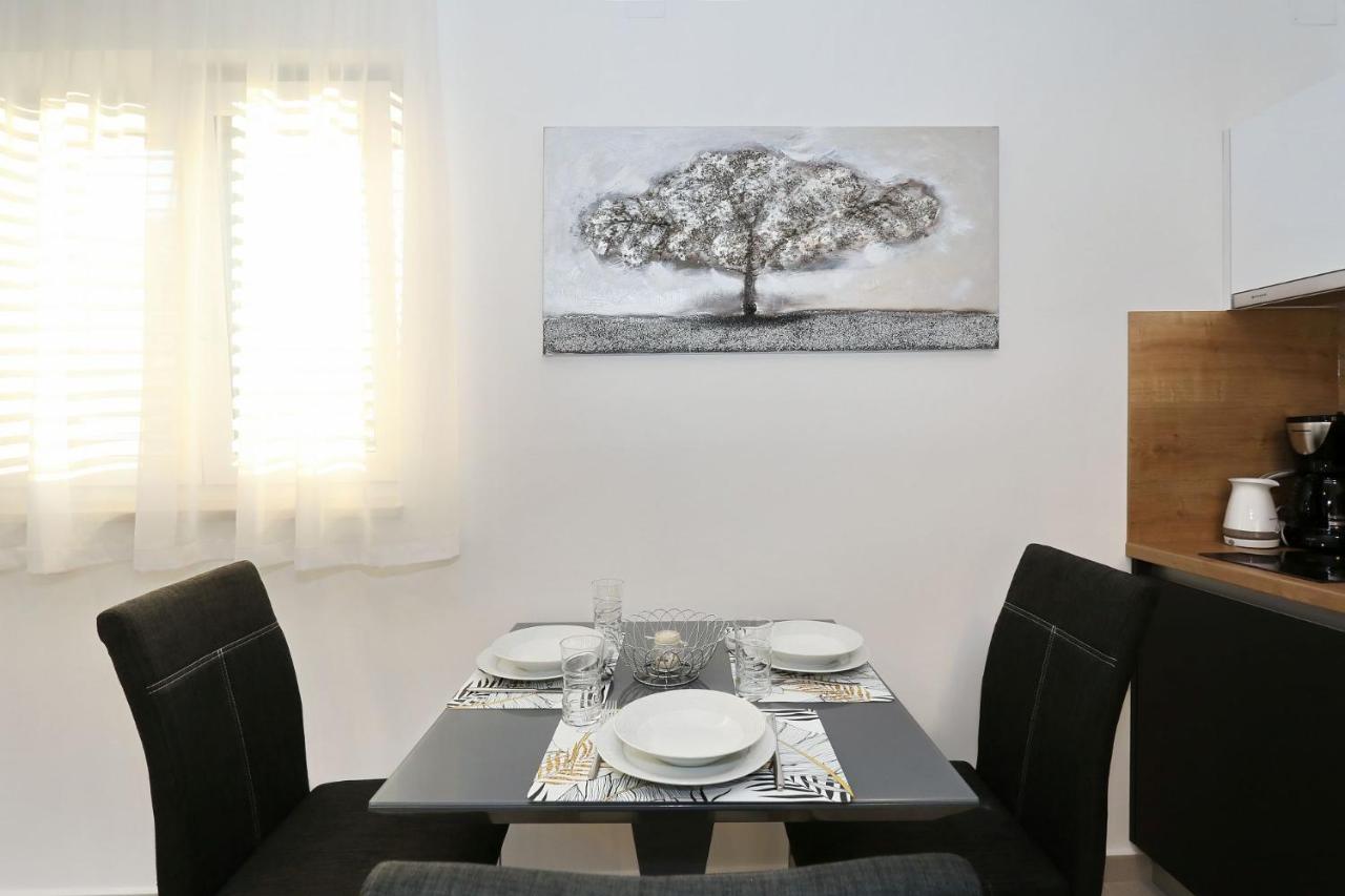 Villa Ankora 1 With Heated Pool Biograd Na Moru Exterior foto