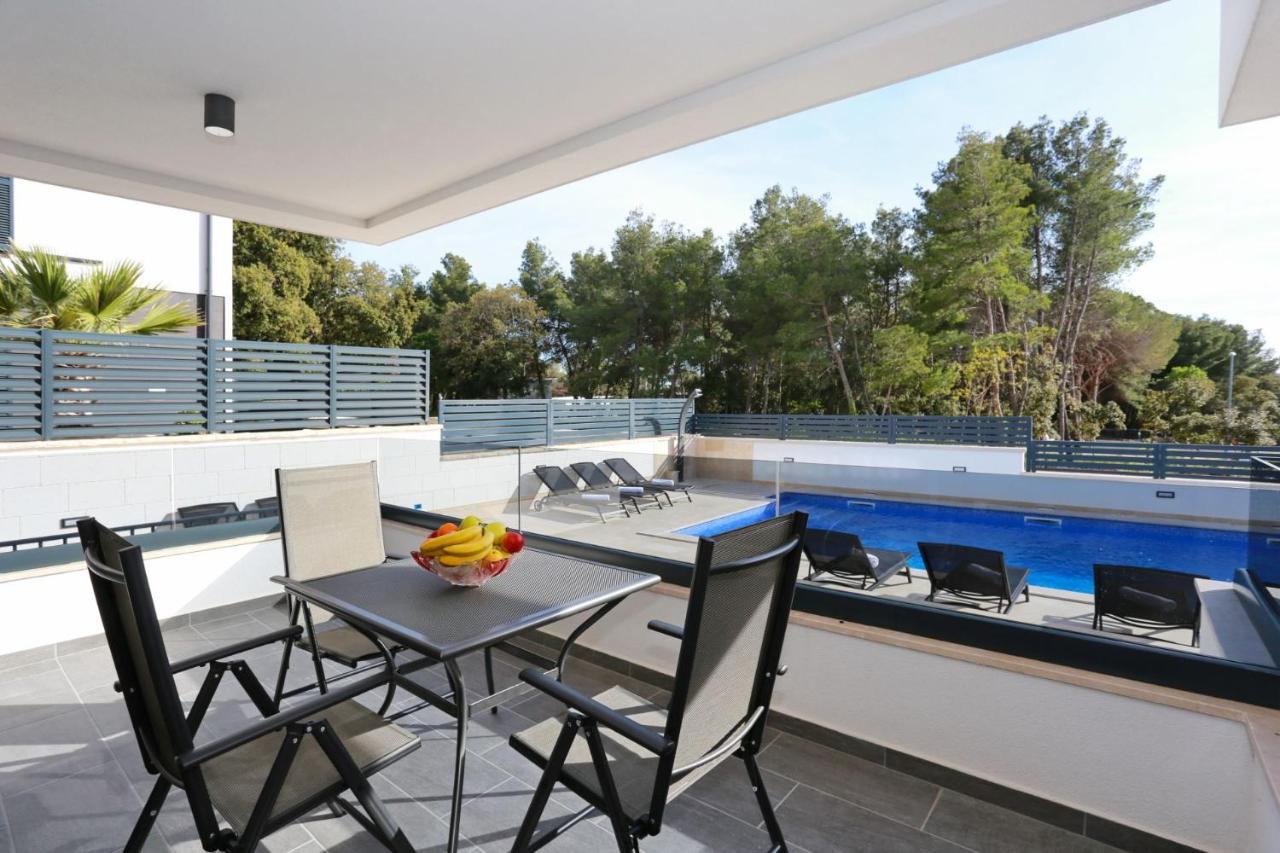 Villa Ankora 1 With Heated Pool Biograd Na Moru Exterior foto